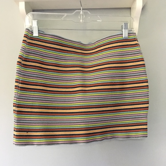 Charlotte Russe Striped Short Pencil Skirt - Picture 2 of 4